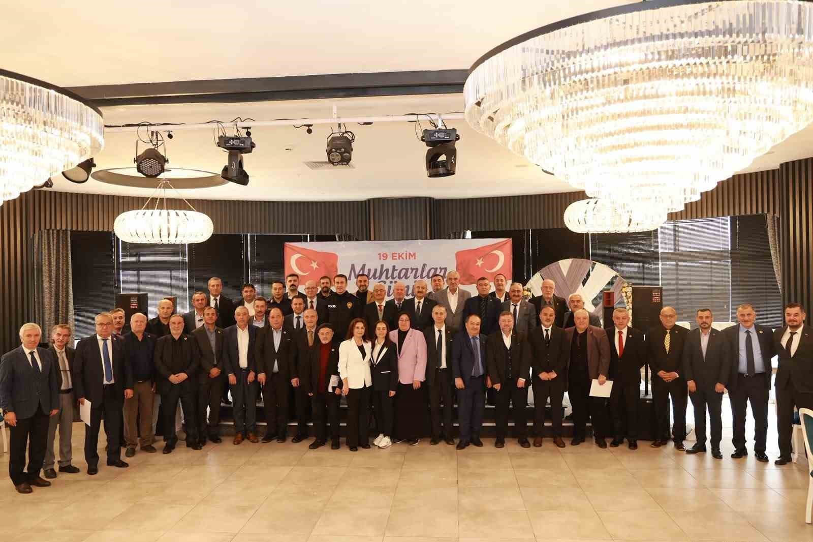 Gebze'de Muhtarlar Günü Kutlamasıyla Bir Araya Gelindi