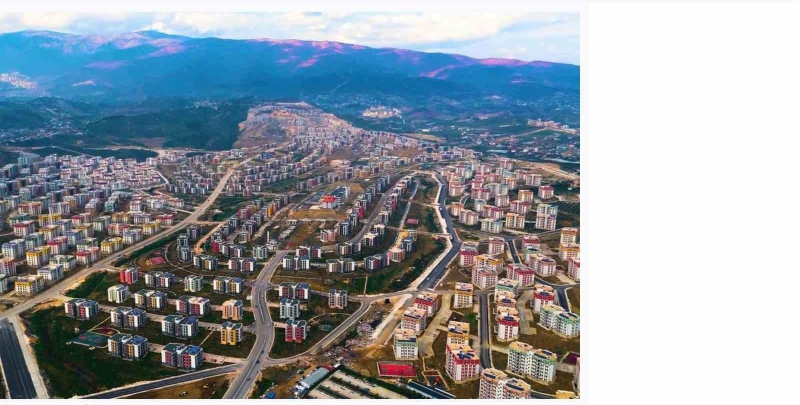 Rus Medyası Türkiye'nin Deprem Sonrası İnşa Seferberliğini Gündeme Taşıdı