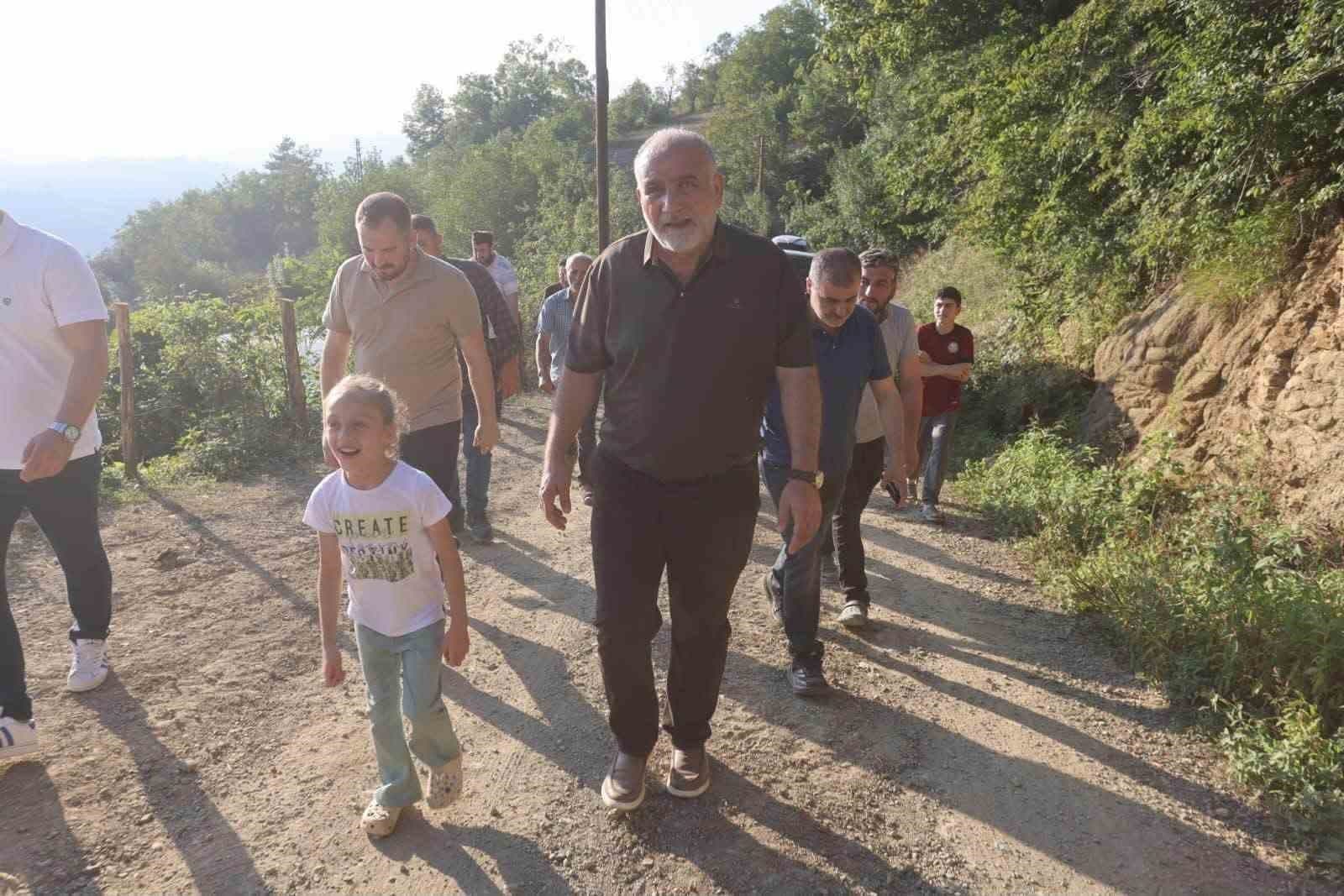 Başkan Sandıkçı, 8 Yaşındaki Aysima'nın Yol Talebini Hızla Karşıladı