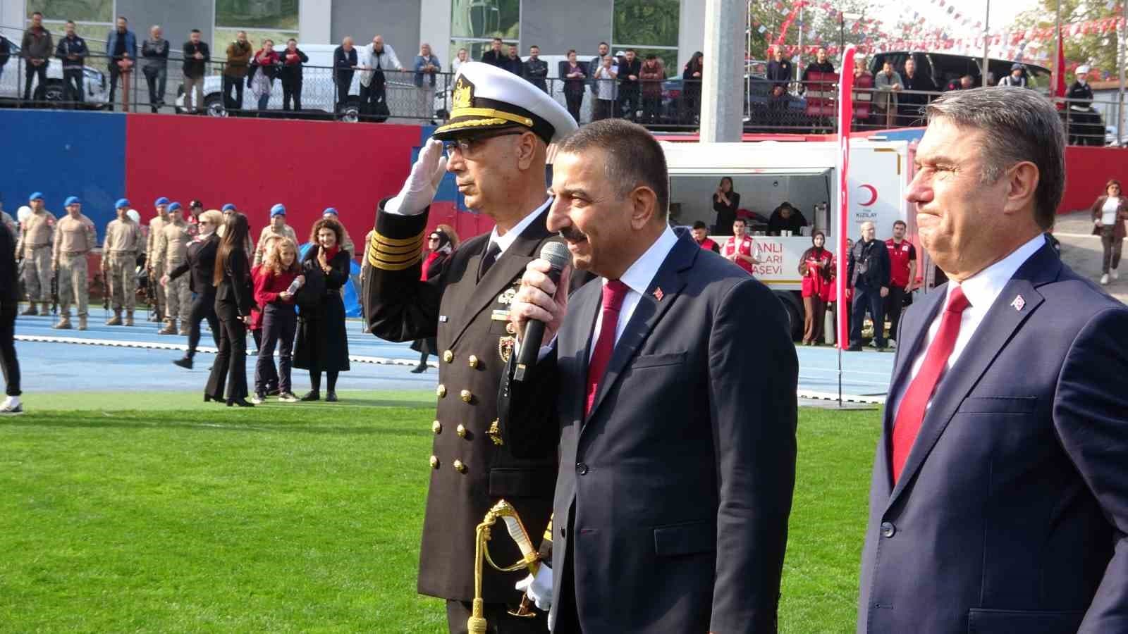 Zonguldak’ta Cumhuriyet’in 103. yılı törenlerle kutlandı