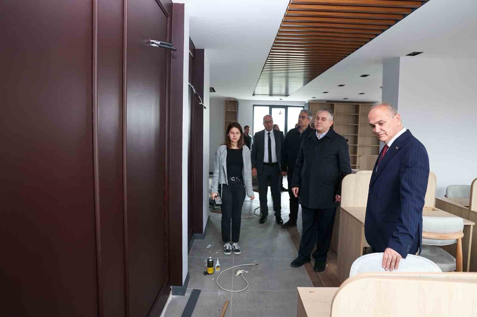 228 öğrenci aynı anda ders çalışacak