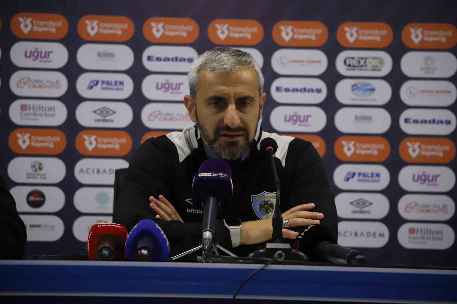 Serkan Özbalta: "Devre arası bazı şeyleri değiştirmemiz gerekiyordu"