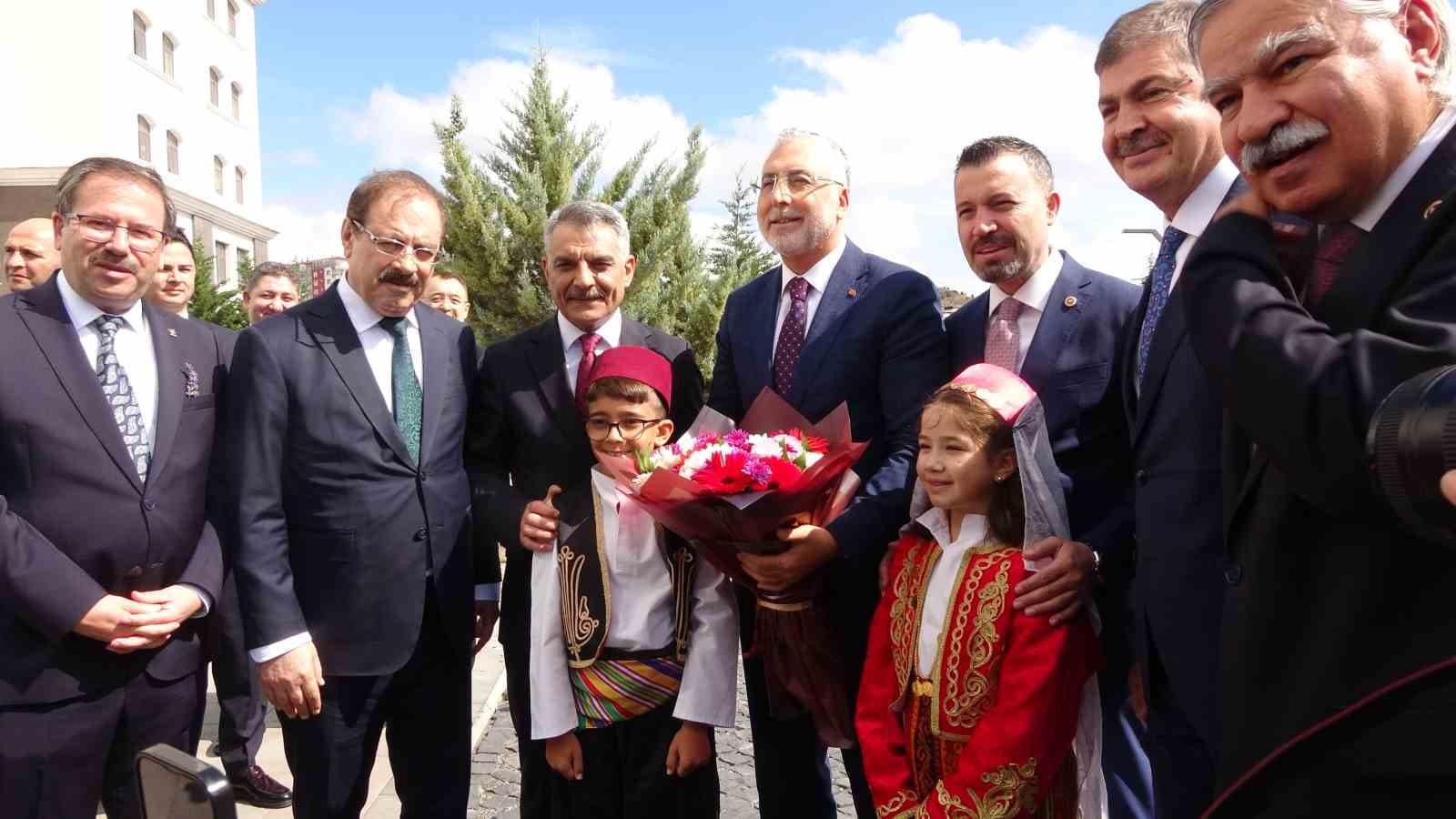 Bakan Işıkhan, "Terörsüz Türkiye’nin kazananı 86 milyon vatandaşımız olacaktır"