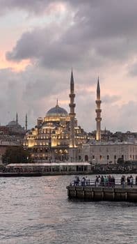 FETÖ Bağlantılı Uluslararası İnsan Kaçakçılığı Şebekesi Çökertildi