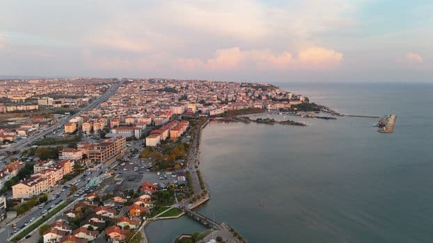 Silivri Belediye Meclisi'nde 'Deredeki Yatak' Tartışması