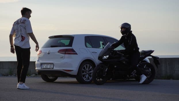 Zonguldak'ta Motosiklet Kazası: 17 Yaşındaki Genç Ağır Yaralandı