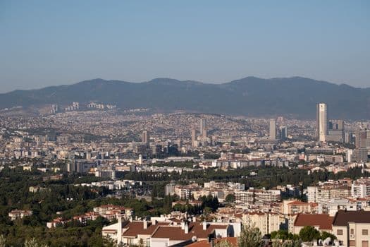 Başkan Tugay, İzmir'in Yeniden İnşası İçin Destek Mesajı Verdi