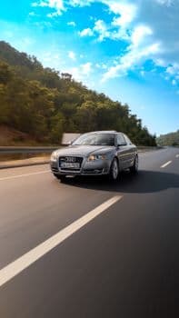 Alanya'da Otomobilden Ses Sistemi Çalan İki Çocuk Tutuklandı