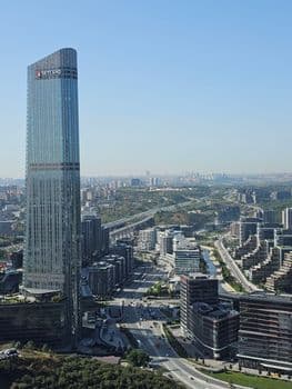 İstanbul Koşuyolu Yüksek İhtisas Hastanesi'nde Yangın: Tahliye İşlemleri Başladı