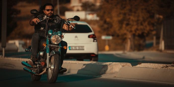 Beylikdüzü'nde Feci Kaza: Yaya Geçidinde Motosiklet Çarptı, 1 Ölü