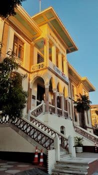 Manisa Valisi Özkan: Otobüs Kazasında 11 Kişi Hayatını Kaybetti