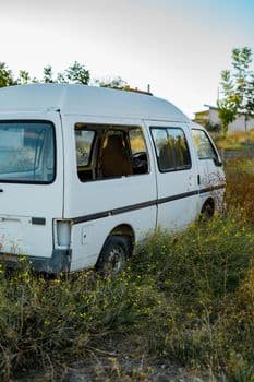Batman'da Minibüs Kazası: 6 Kişi Yaralandı