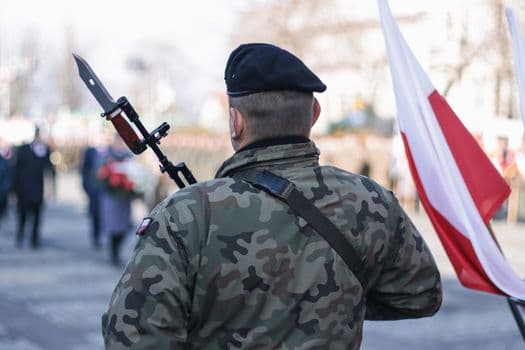 Polonya'da Başbakan ve Savunma Bakanına Yönelik Suikast Girişimi Engellendi