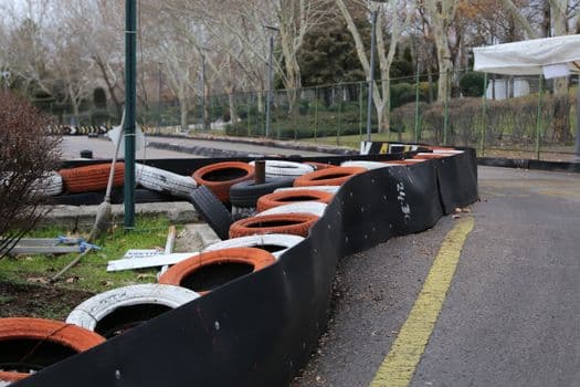 Bingöl'de Otomobil Bariyere Çarptı: 2 Ölü, 2 Yaralı