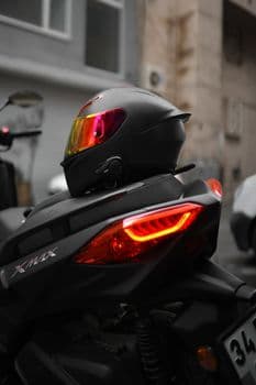 Kozan'da Plakasız Motosikletli Saldırgan Bir Kişiyi Yaraladı