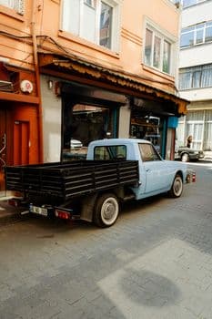 Karaman'da Trafik Kazası: 3 Kişi Yaralandı