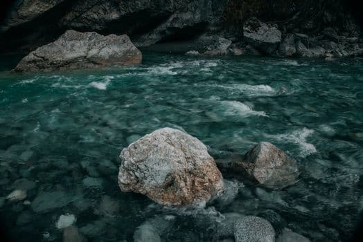Alanya'da Şantaj ve Tefecilik Operasyonu: 7 Kişi Adliyeye Sevk Edildi