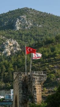 Kuzey Kıbrıs Türk Cumhuriyeti (KKTC) Cumhurbaşkanı Erhürman: "Türkiye Cumhuriyeti ile yakın istişare ve iş birliği içerisinde adada adil ve kalıcı bir çözüm için çalışmaya devam edeceğiz"