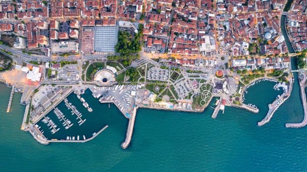Zonguldak’ta 135 haneli sitede çökme endişesi: "İki yıldır çözüm bekliyoruz"