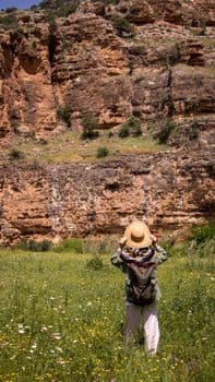 Şırnak’ta annesinden ilham alan girişimci kadın, çevre dostu gelinlikler tasarlıyor