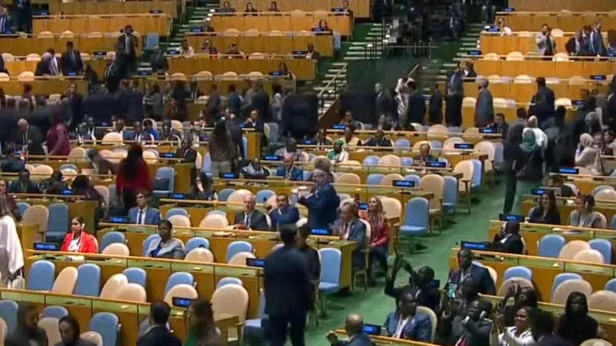Katile protesto! Netanyahu BM'de boş salona konuştu: Başkan Erdoğan'ı hedef aldı