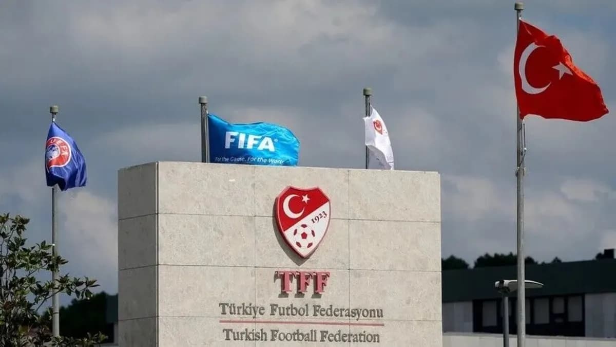 TFF açıkladı! Trabzonspor-Galatasaray derbisinin ardından Okan Buruk ve Lesley Ugochukwu PFDK'ye sevk edildi