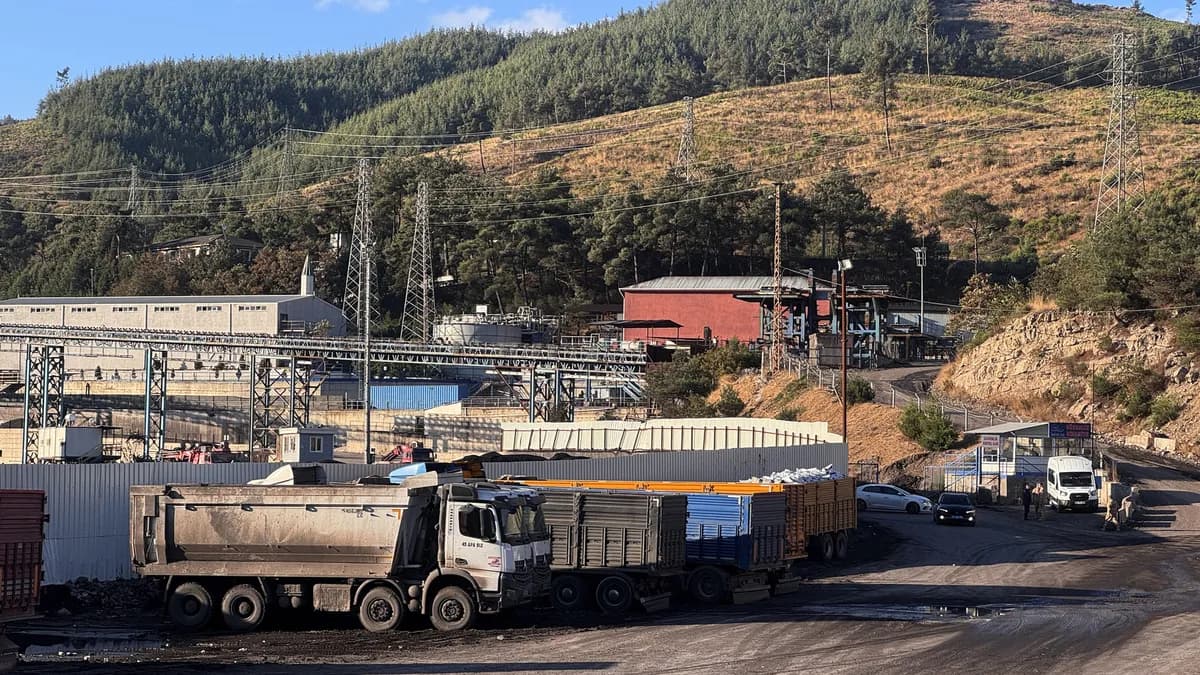 Soma'daki Maden Ocağında Göçük: 5 İşçi Hayatını Kaybetti, 2 İşçi Sağ Kurtarıldı